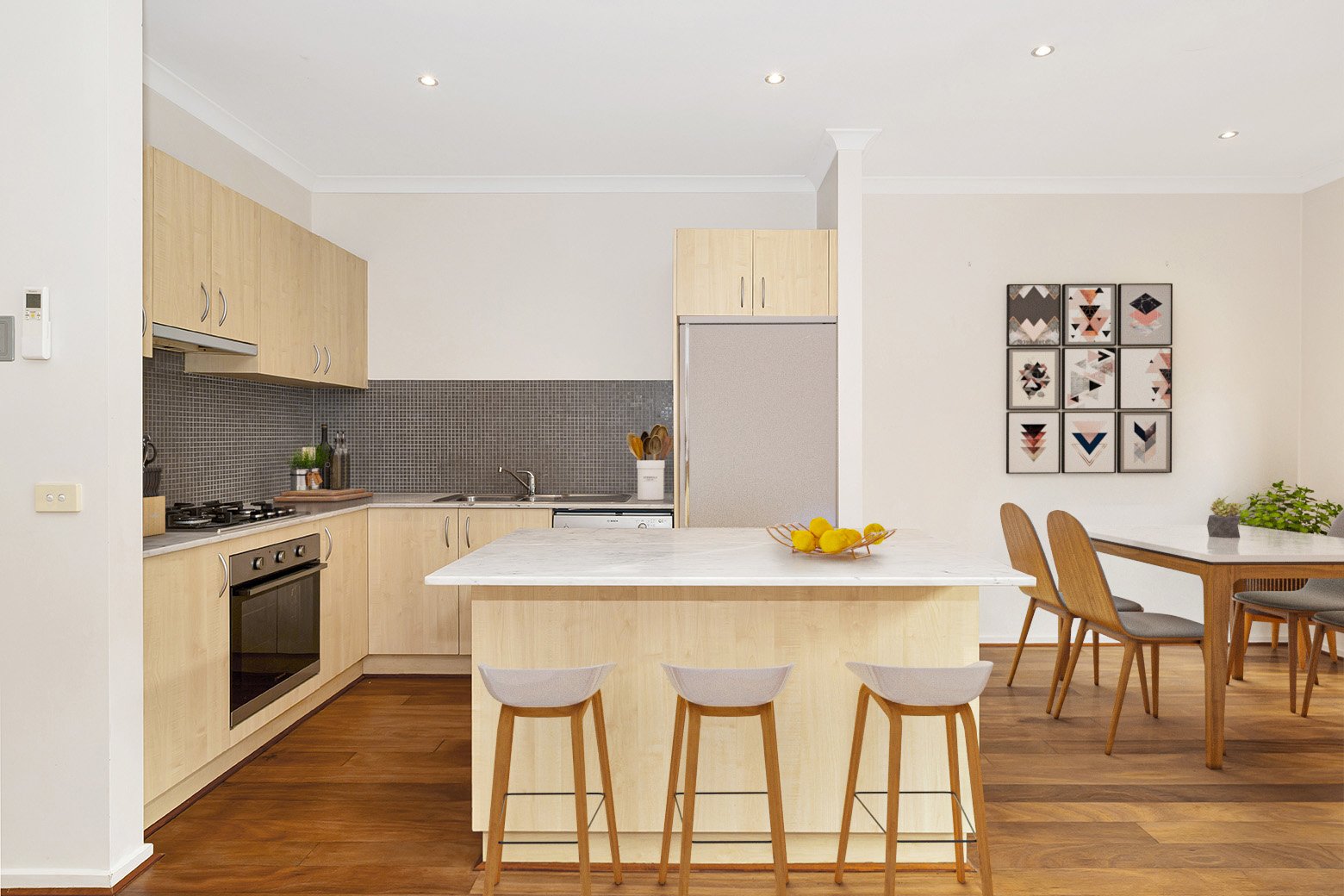 Real Estate and Property in 2/2a Vautier Street, Elwood, VIC