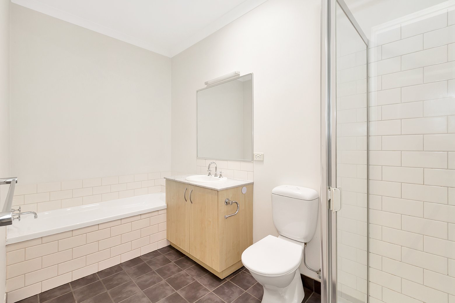 Real Estate and Property in 2/2a Vautier Street, Elwood, VIC