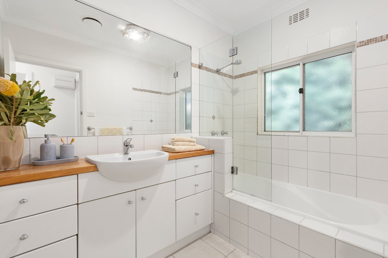 2/2A Wellington Street, Brighton, 3186