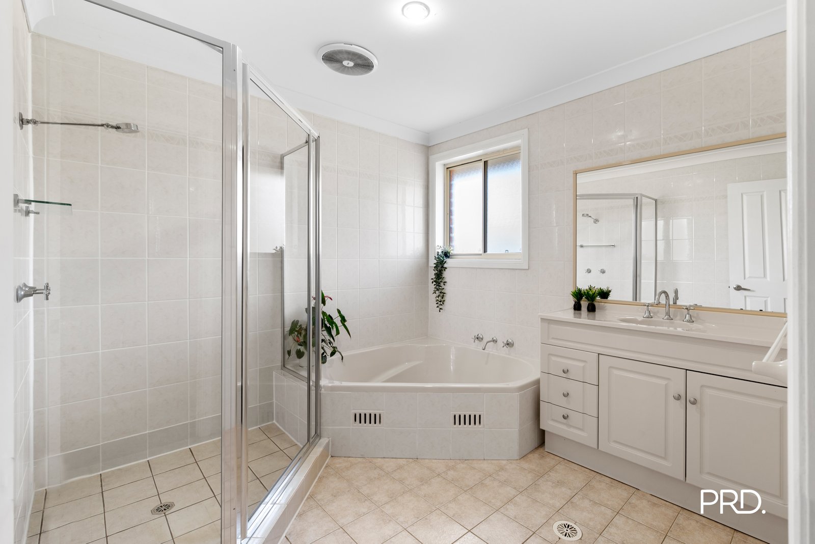 22A Womra Crescent GLENMORE PARK 9