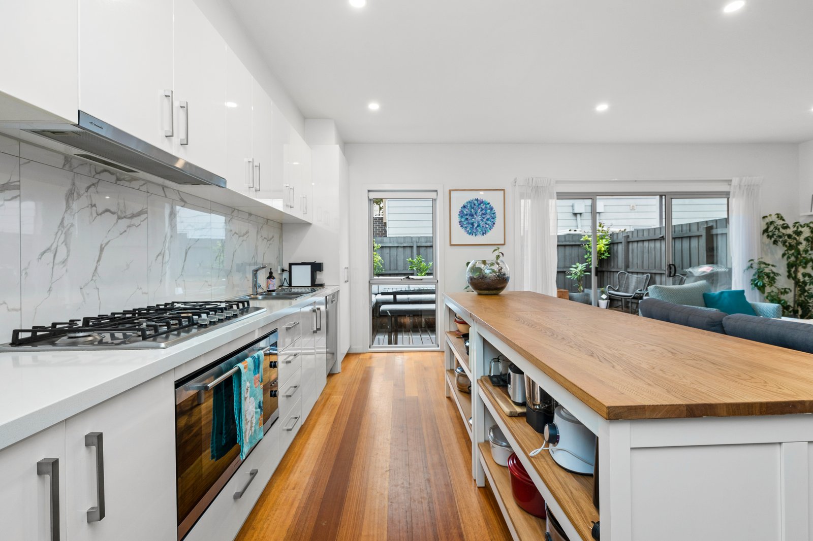 Gallery: 22B Carlyle Street