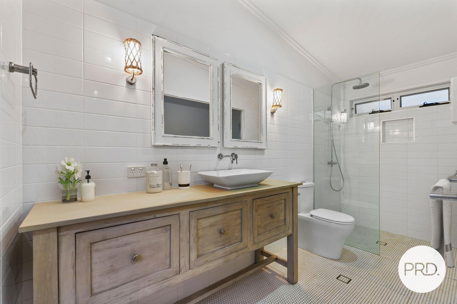 22B NORTH Street REDLAND BAY 17