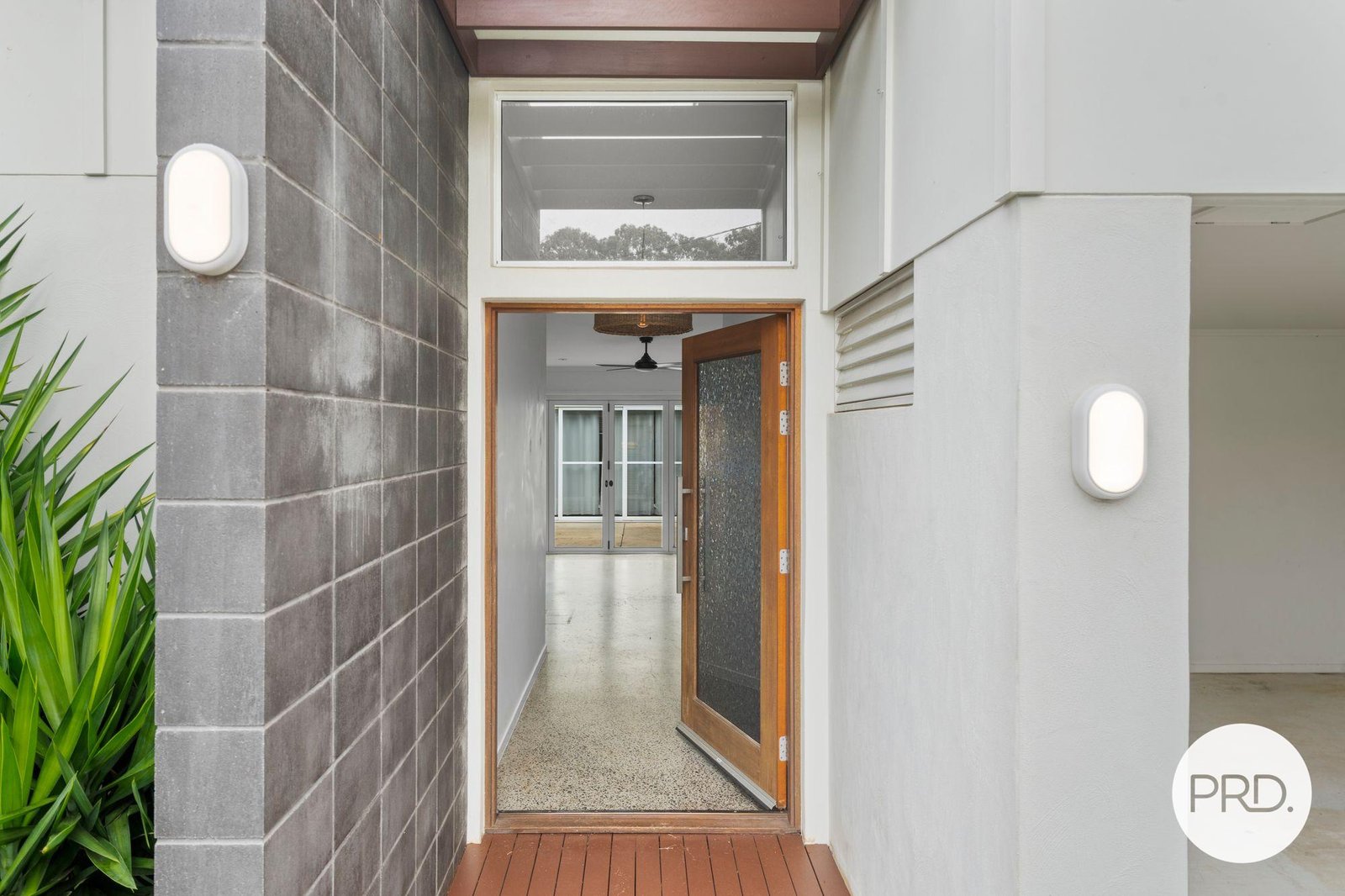 22B NORTH Street REDLAND BAY 26