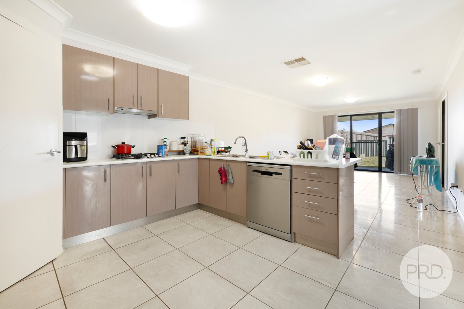 23 & 23a Kaputar Close TAMWORTH 6
