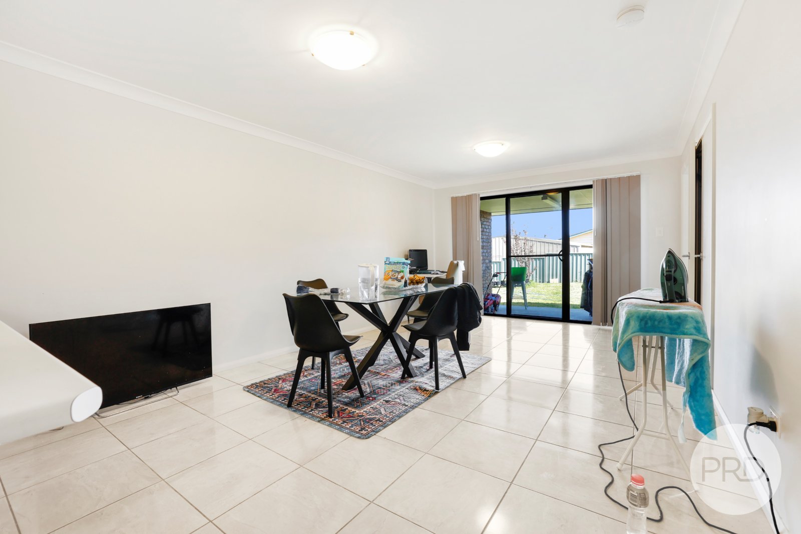 23 & 23a Kaputar Close TAMWORTH 7