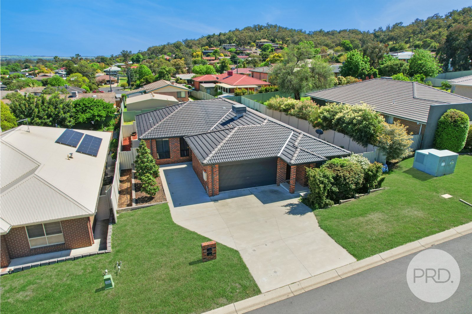 23 & 23a Kaputar Close TAMWORTH 20