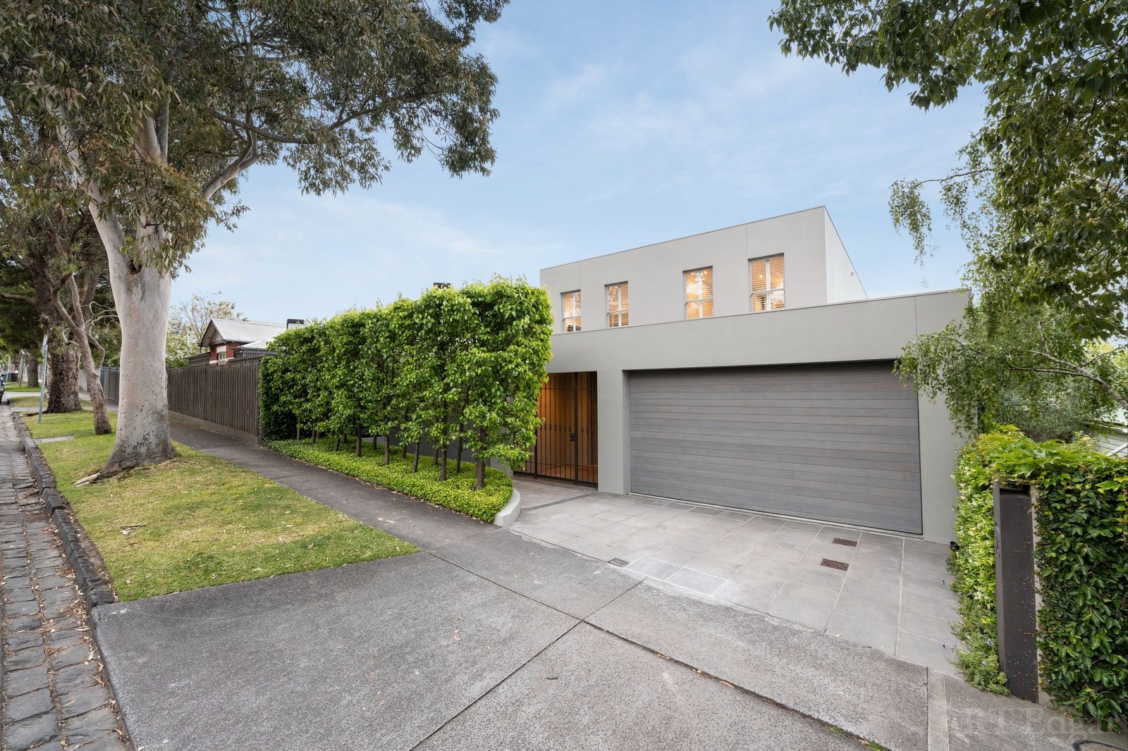 Real Estate and Property in 23-25 Mountview Road, Malvern, VIC