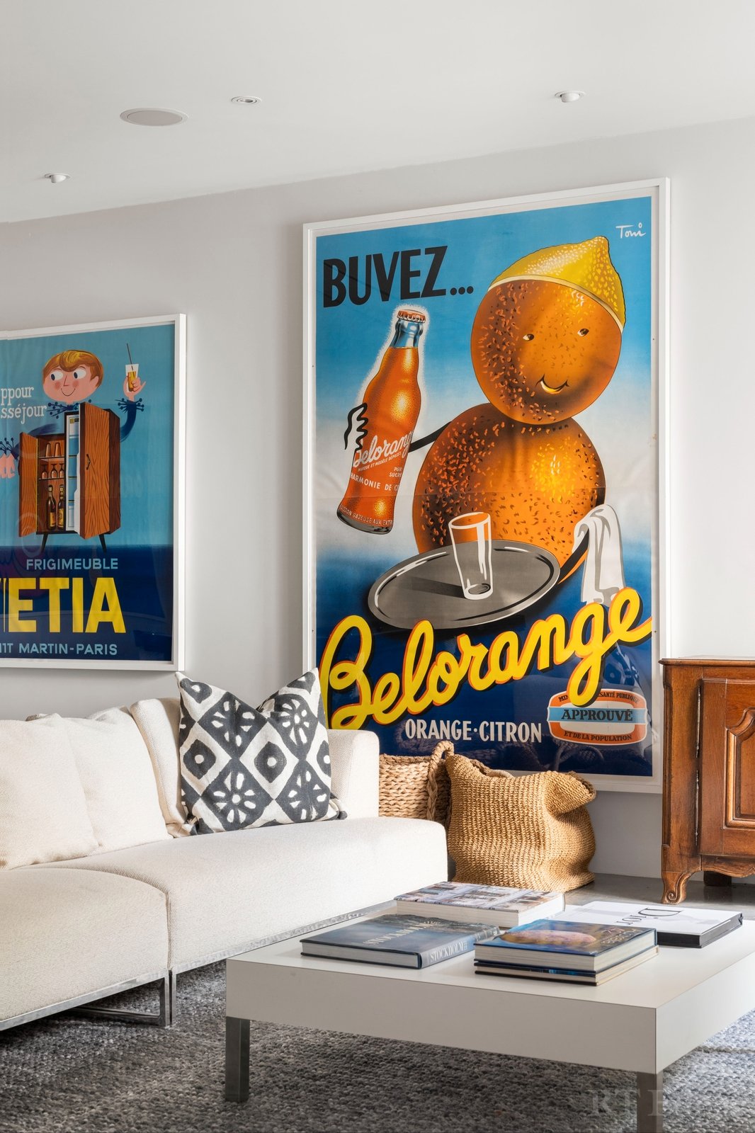 Real Estate and Property in 23-25 Mountview Road, Malvern, VIC