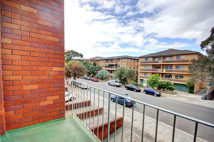 23-25 Queens Road BRIGHTON-LE-SANDS 3