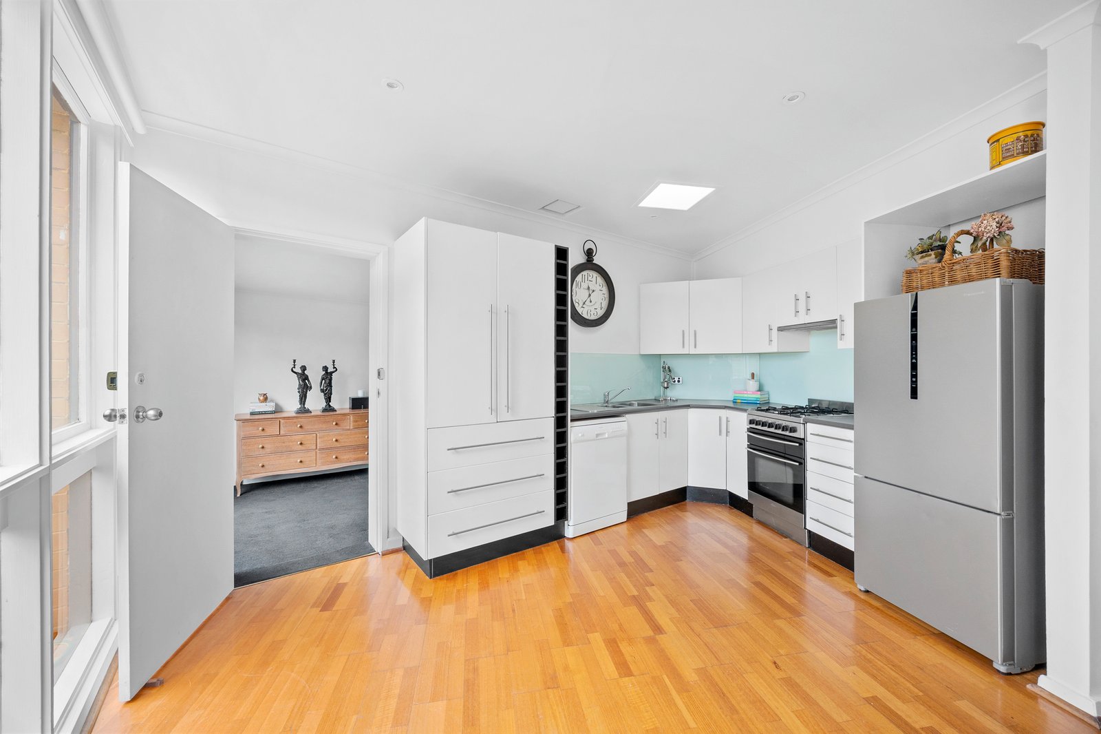 Gallery: 2/3-5 Wyuna Court