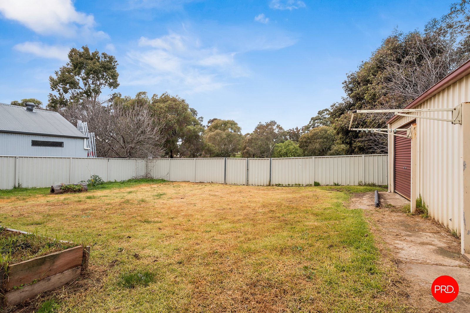 23 Adam Street QUARRY HILL 13