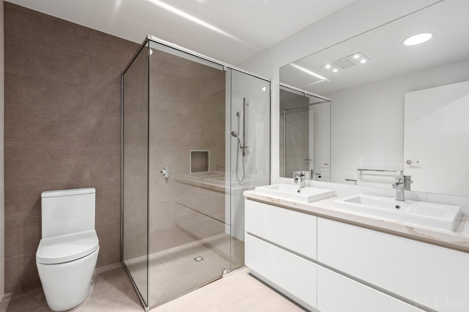 Real Estate and Property in 23 Airlie Avenue, Point Lonsdale, VIC