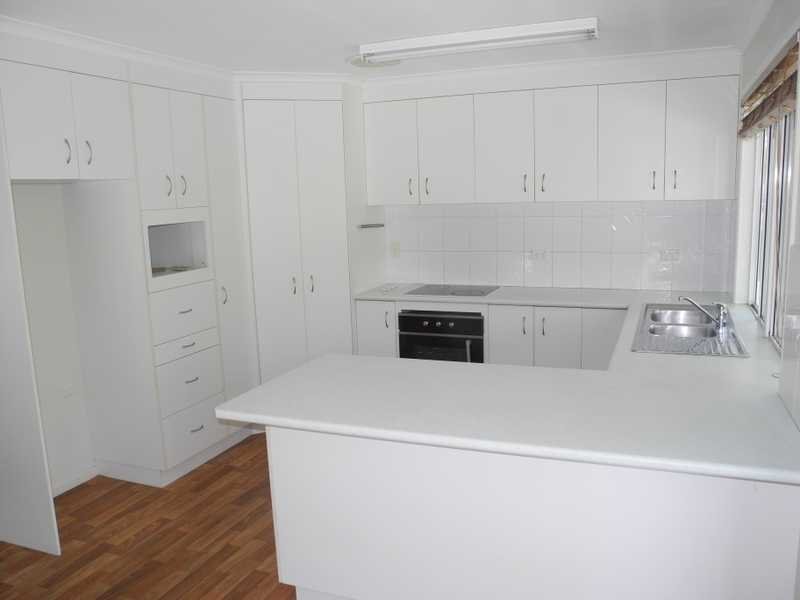 23 Alexander Street BOYNE ISLAND 3