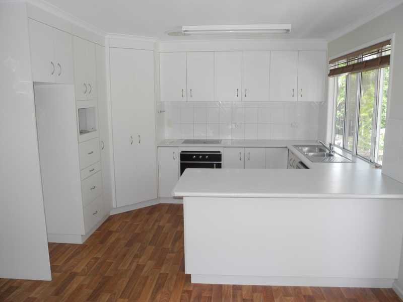 23 Alexander Street BOYNE ISLAND 13