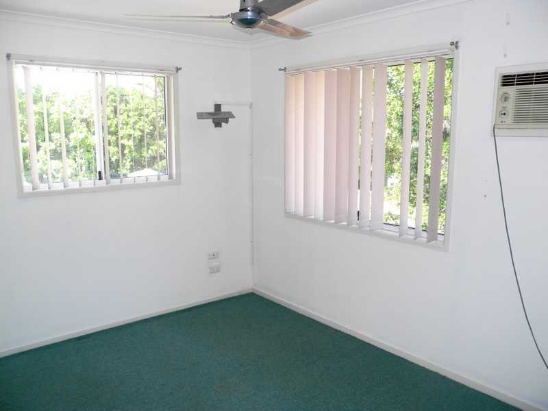 23 Alexander Street BOYNE ISLAND 16