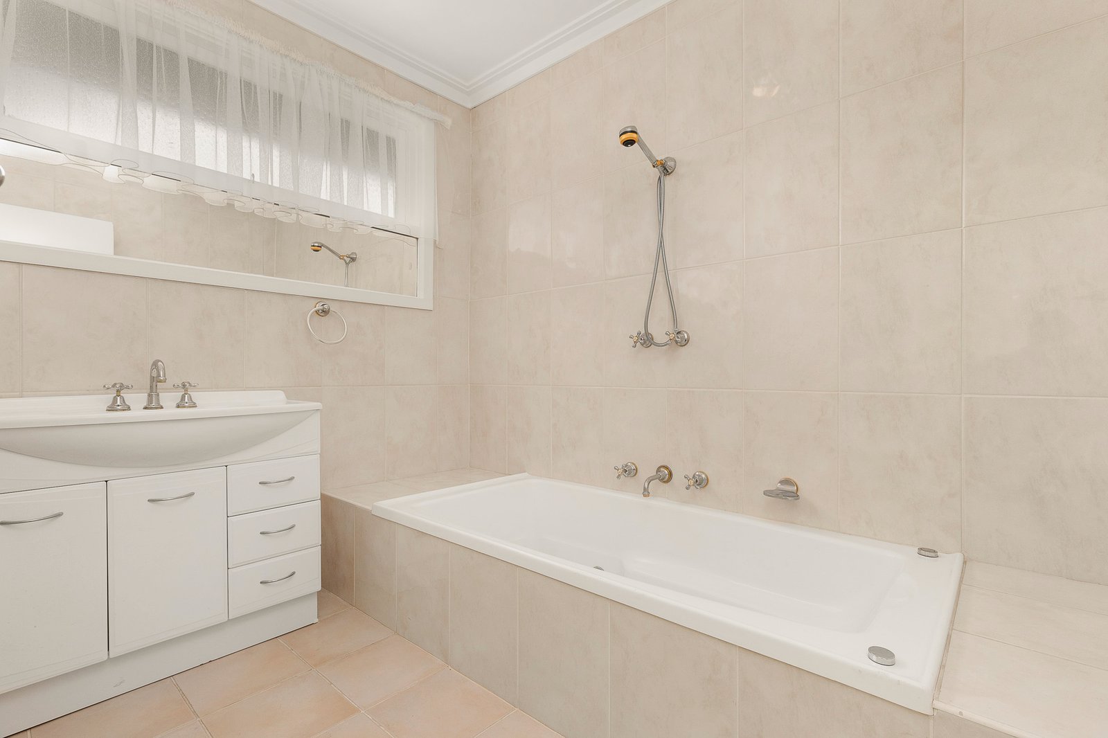 Real Estate and Property in 23 Alfreda Avenue, Bulleen, VIC