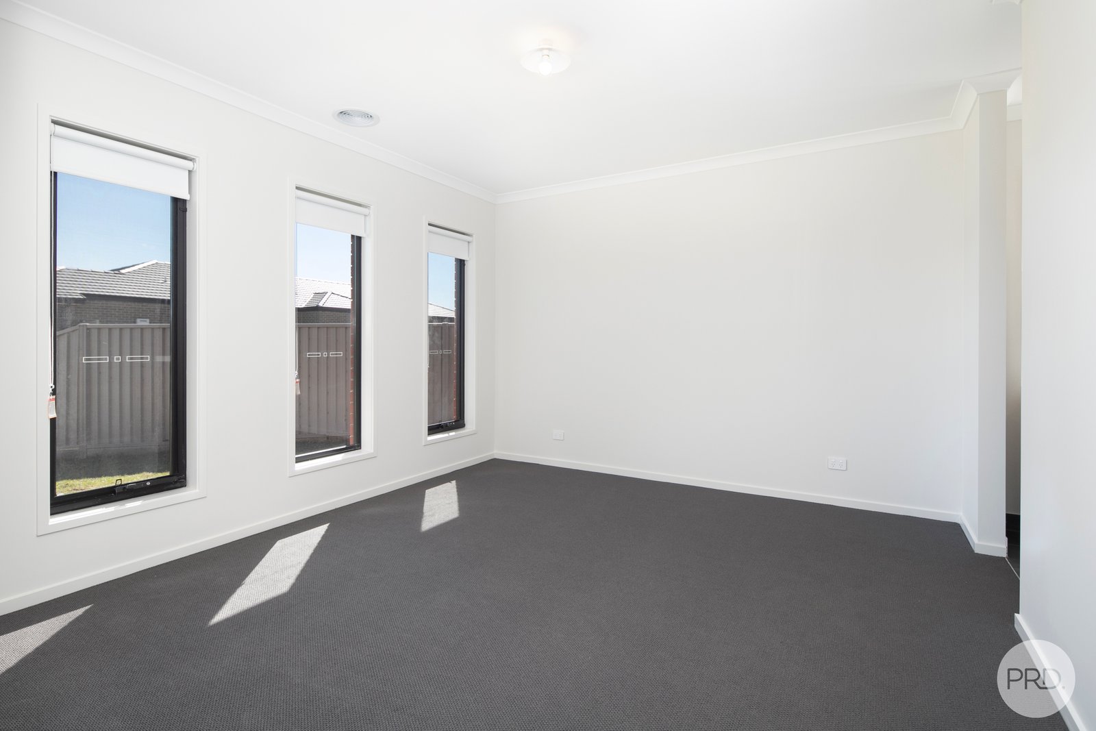 23 Amalfi Street WINTER VALLEY 2