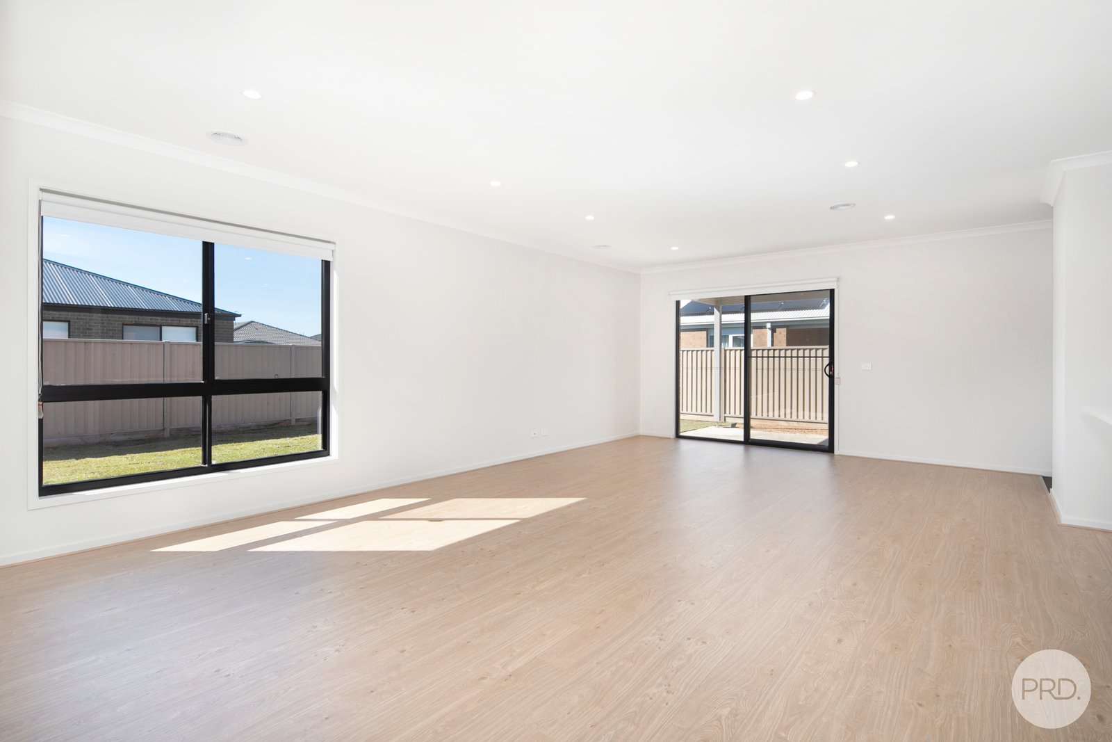 23 Amalfi Street WINTER VALLEY 8