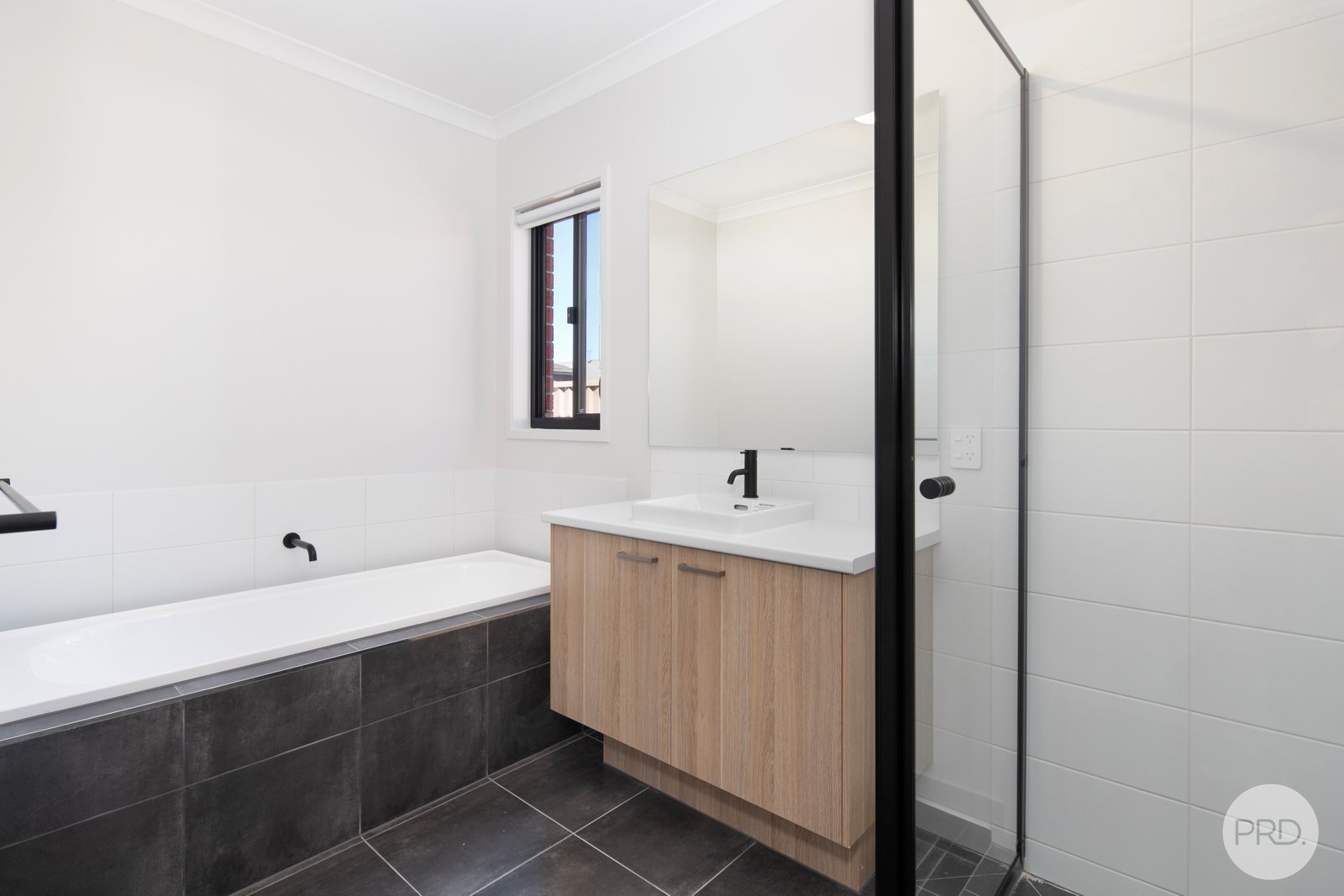 23 Amalfi Street WINTER VALLEY 10