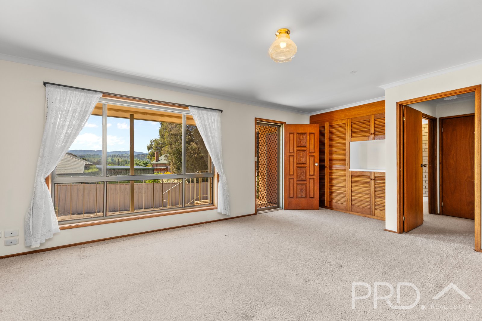2/3 Anderson Place TUMUT 3