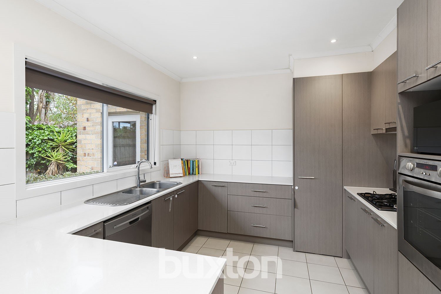 Gallery: 2/3 Apex Avenue