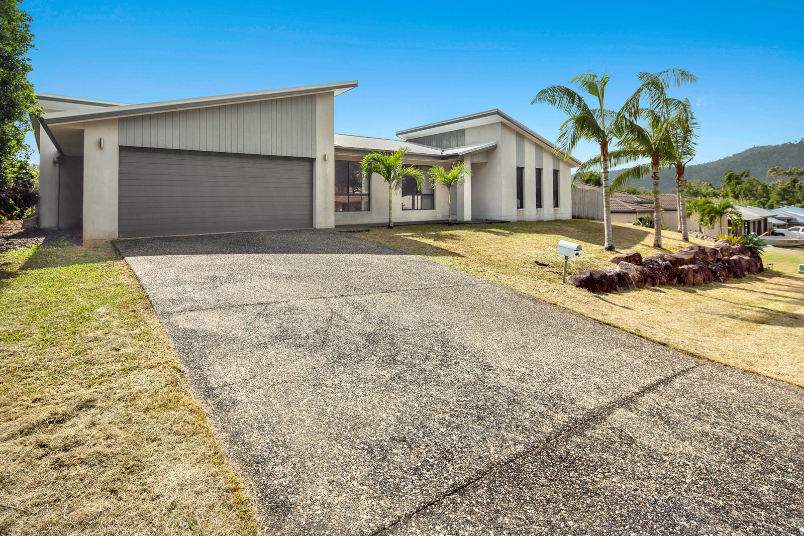 23 Armada Crescent JUBILEE POCKET 7