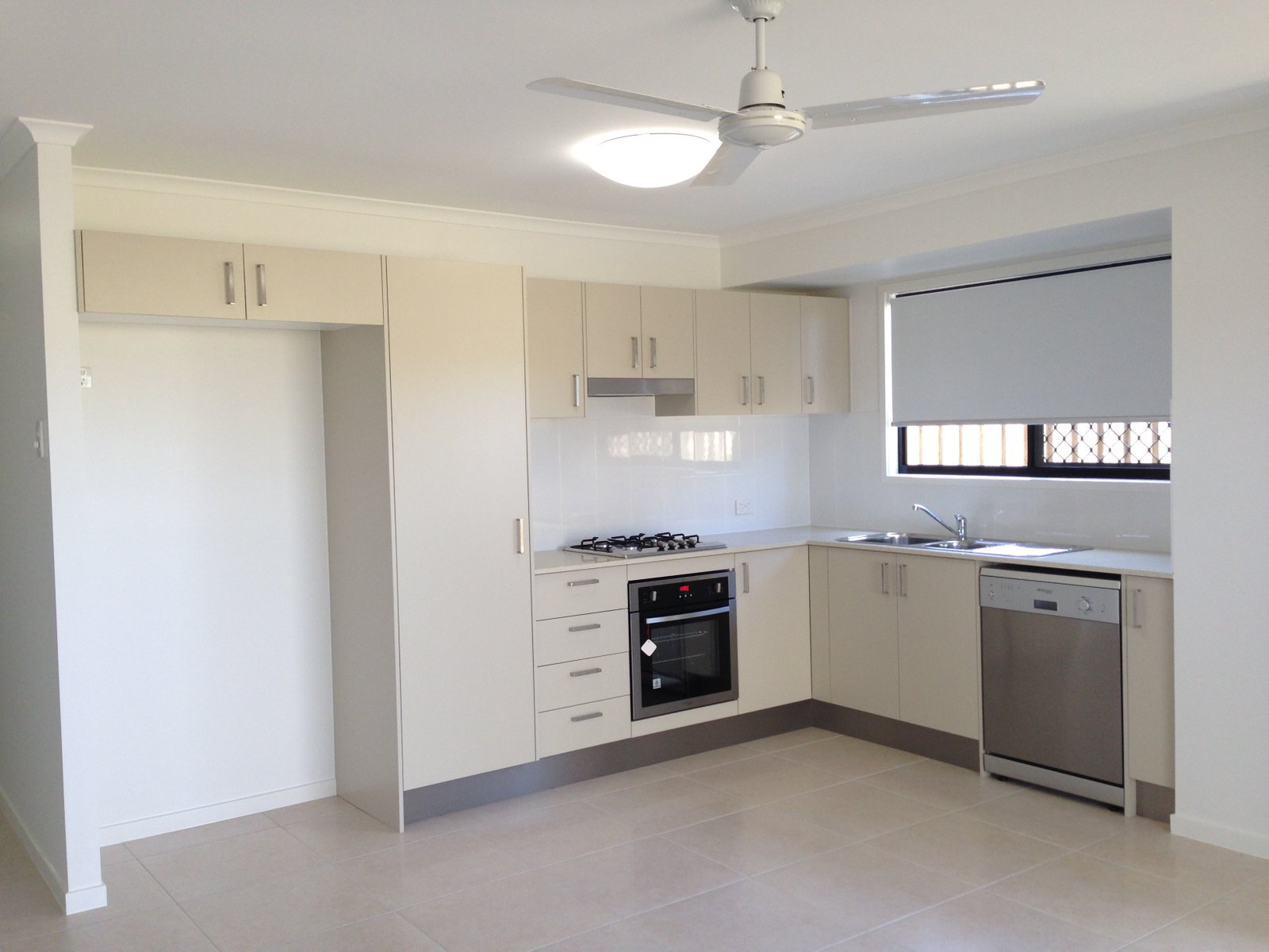 23 AURORA Road TANNUM SANDS 4