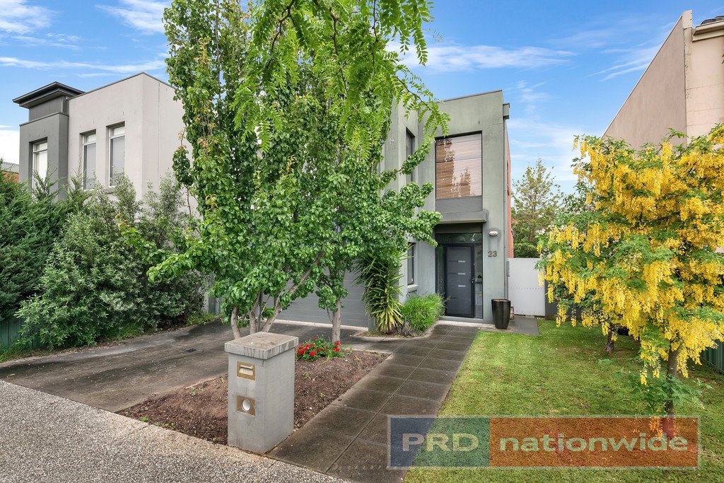23 Ayrvale Avenue LAKE GARDENS 1