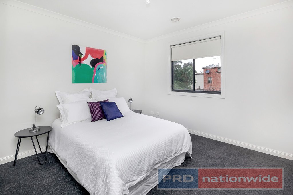 23 Ayrvale Avenue LAKE GARDENS 10