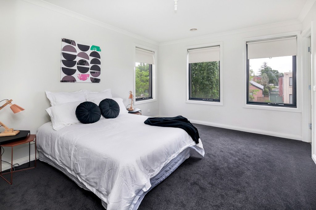 23 Ayrvale Avenue LAKE GARDENS 10