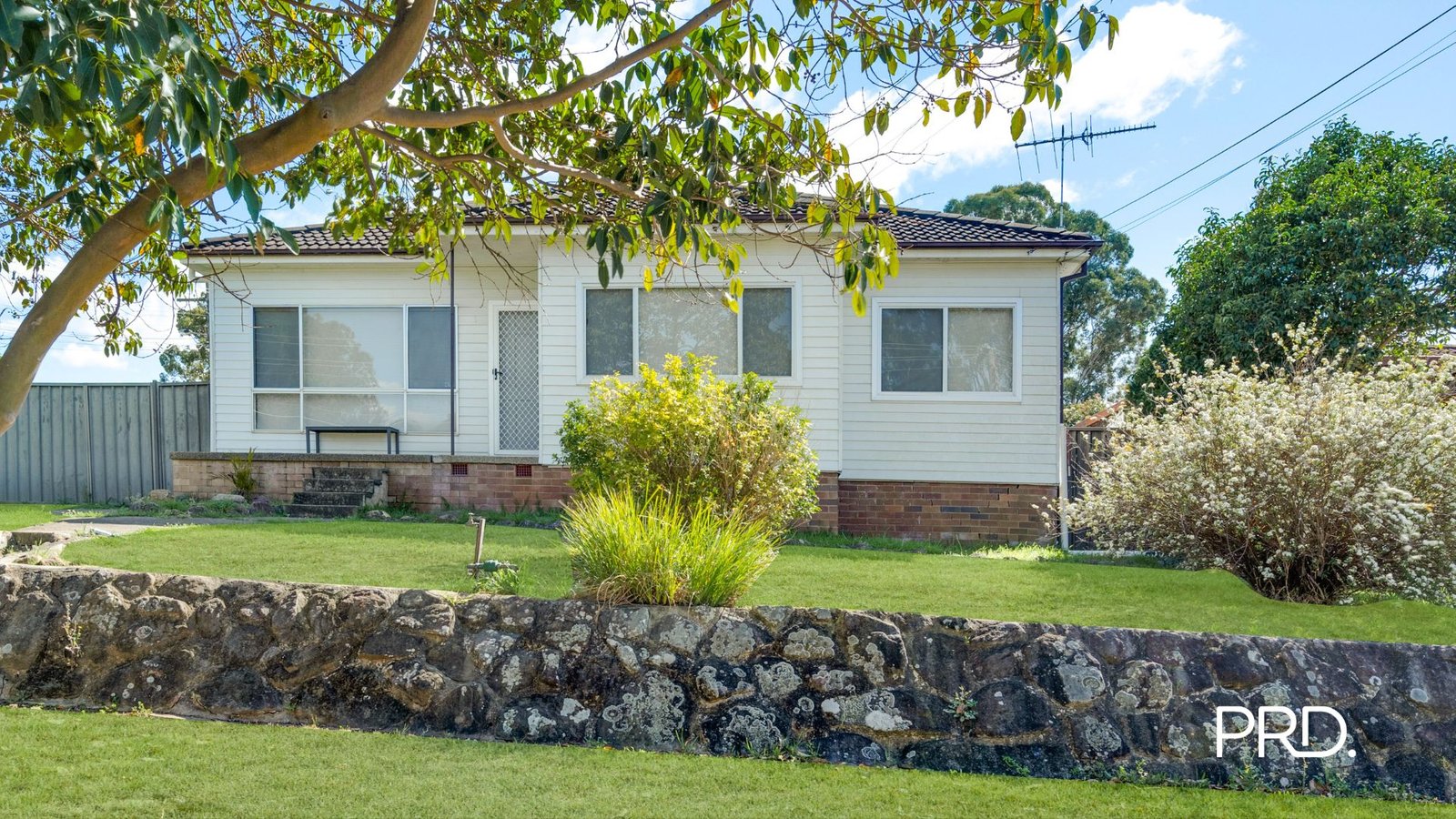 23 Balmoral Dr  Cambridge Park 1