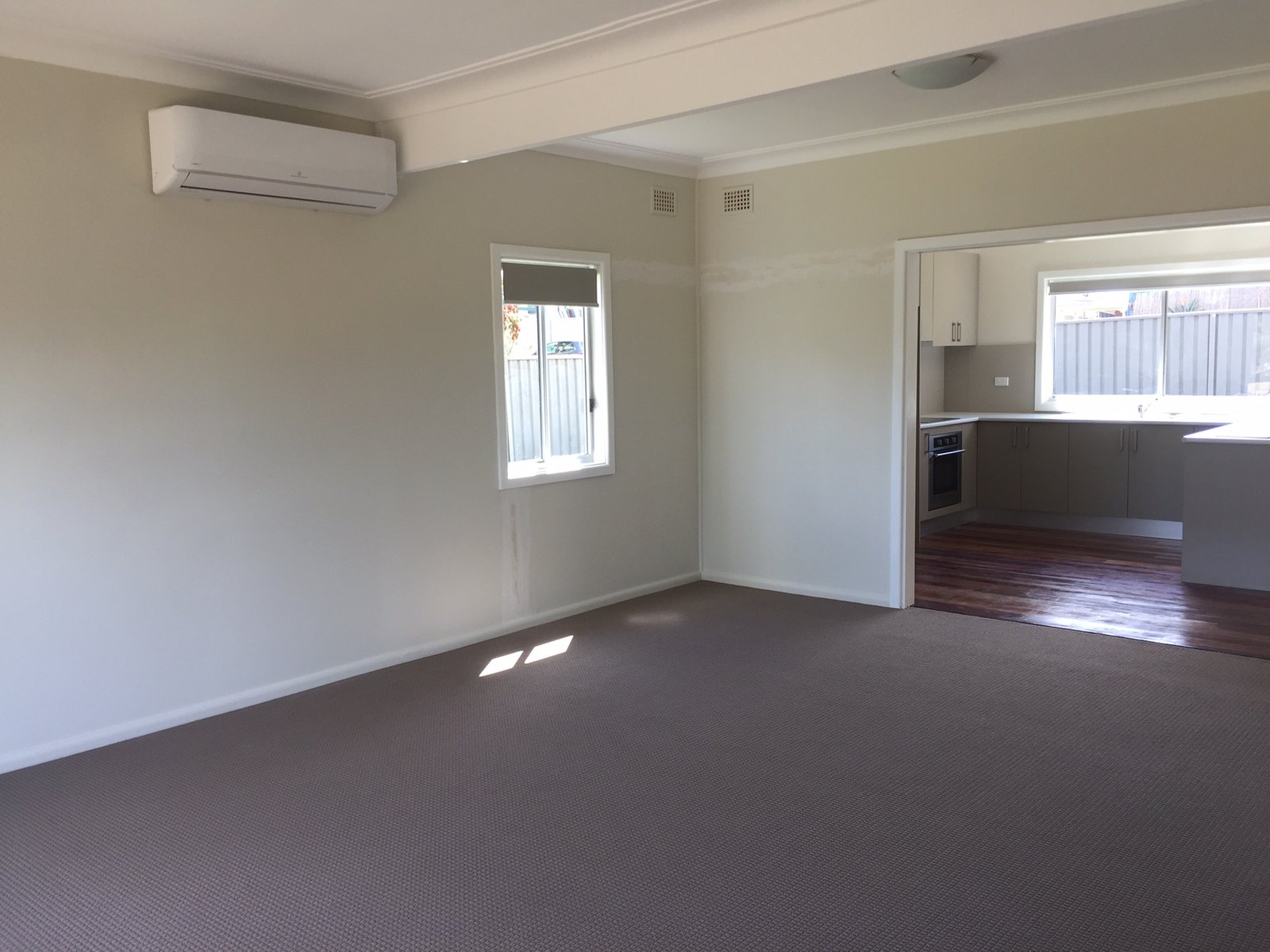 23 Balmoral Drive CAMBRIDGE PARK 10
