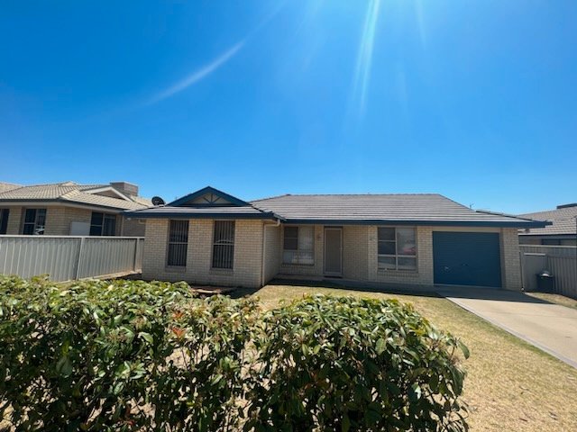 23 Banks Street TAMWORTH 1