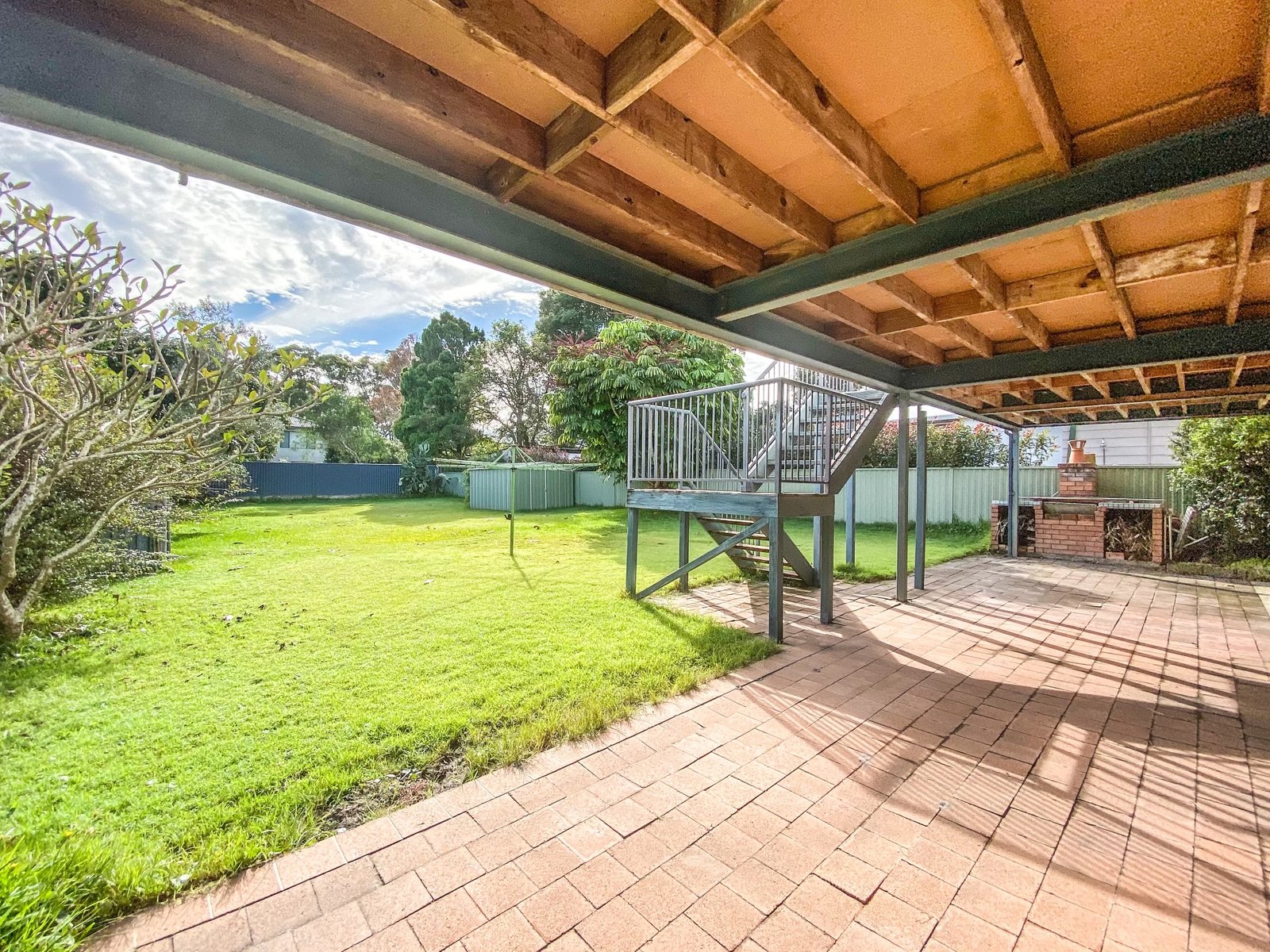 2/3 Bay Street NELSON BAY 4