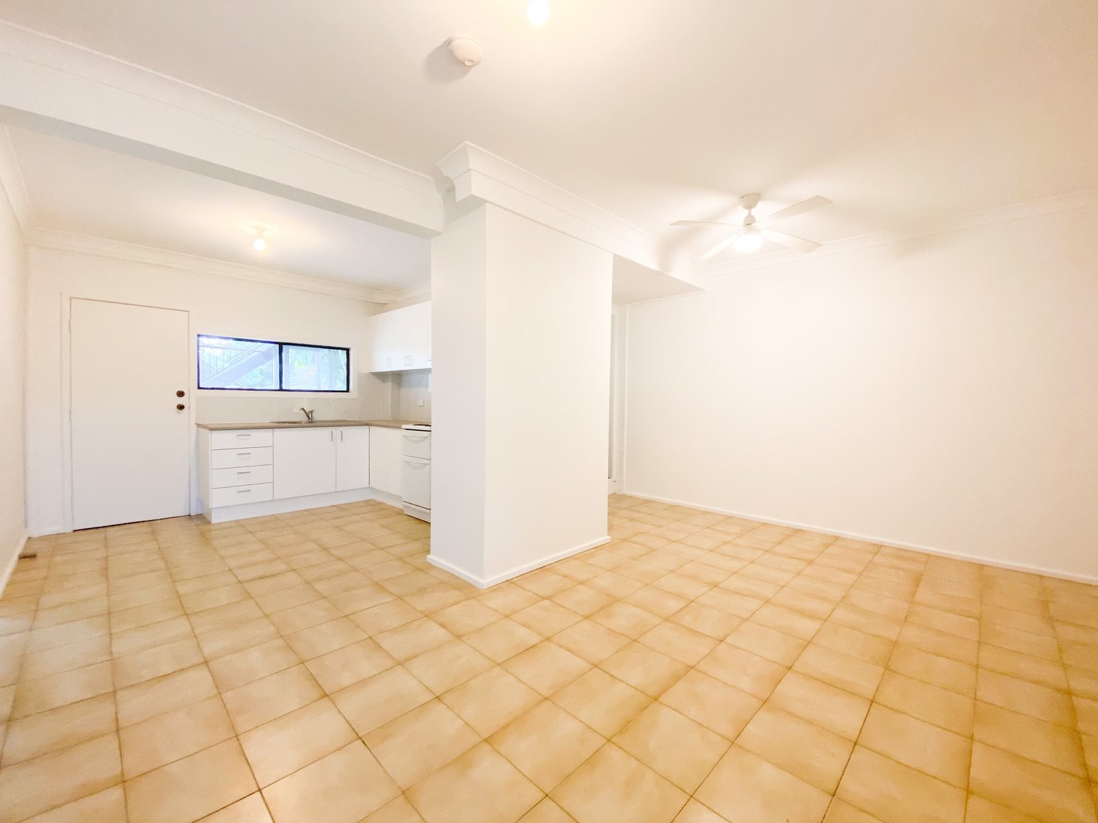 2/3 Bay Street NELSON BAY 6