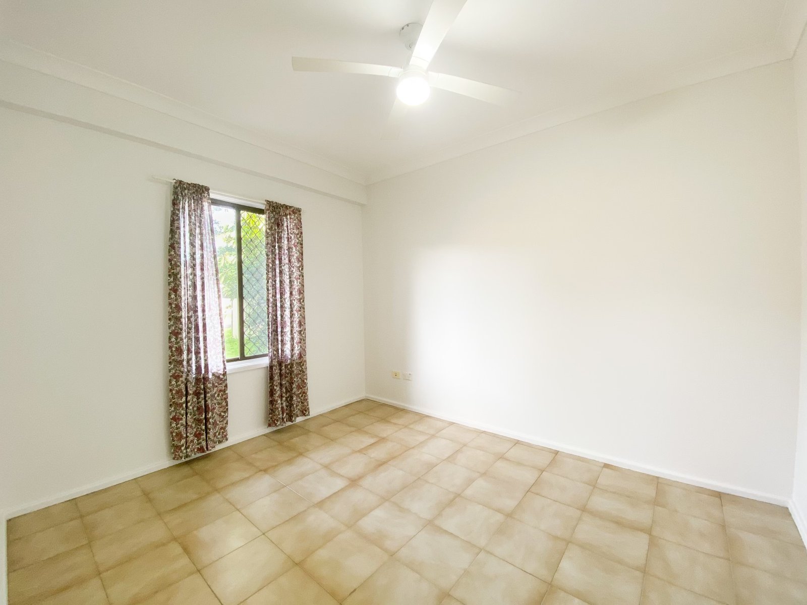 2/3 Bay Street NELSON BAY 9