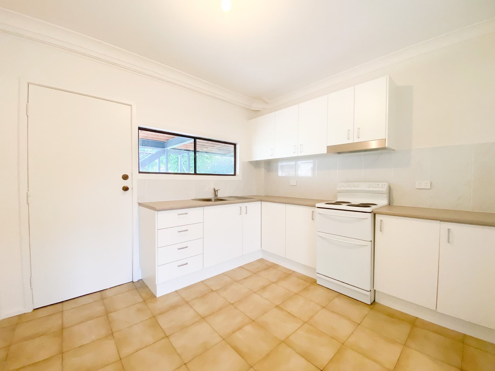 2/3 Bay Street NELSON BAY 2