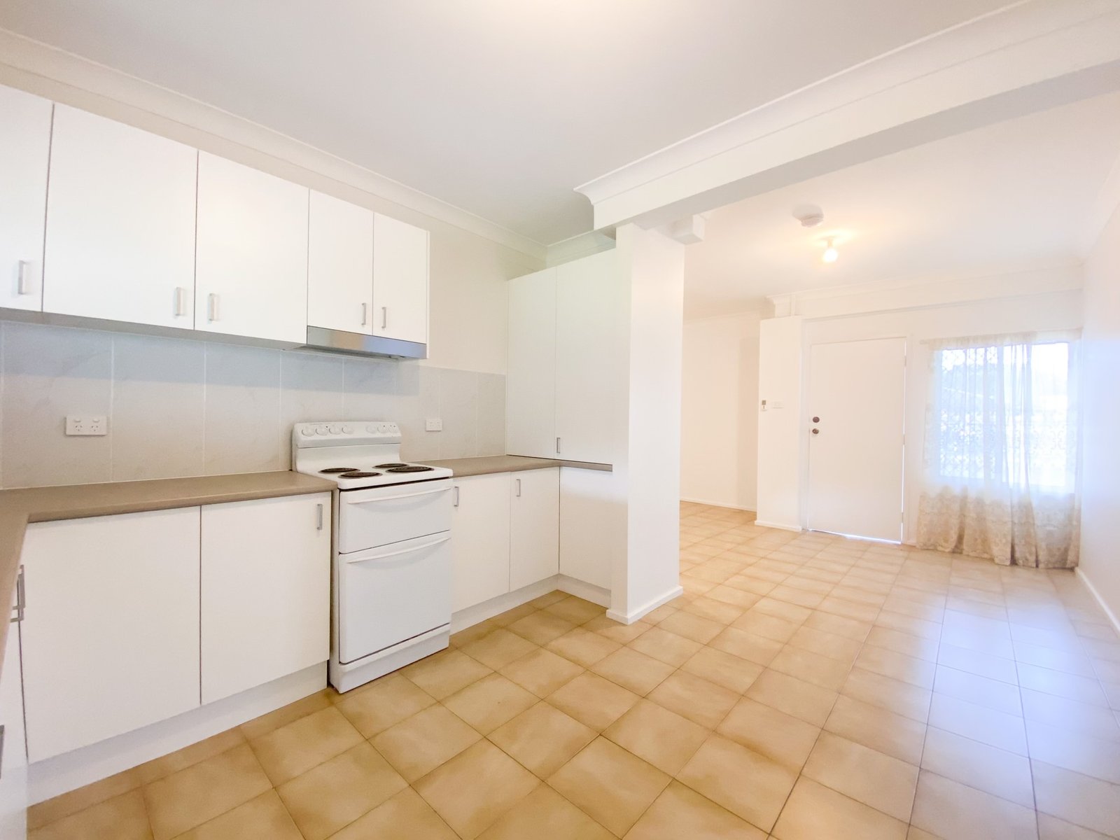 2/3 Bay Street NELSON BAY 3