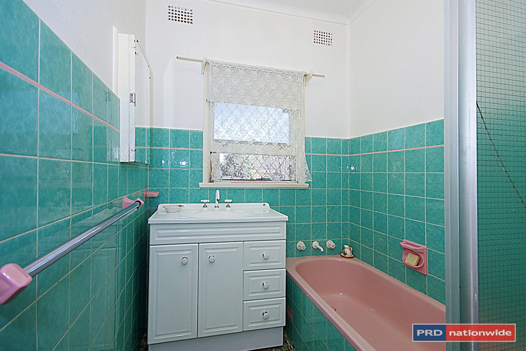 23 Belford St  INGLEBURN 6