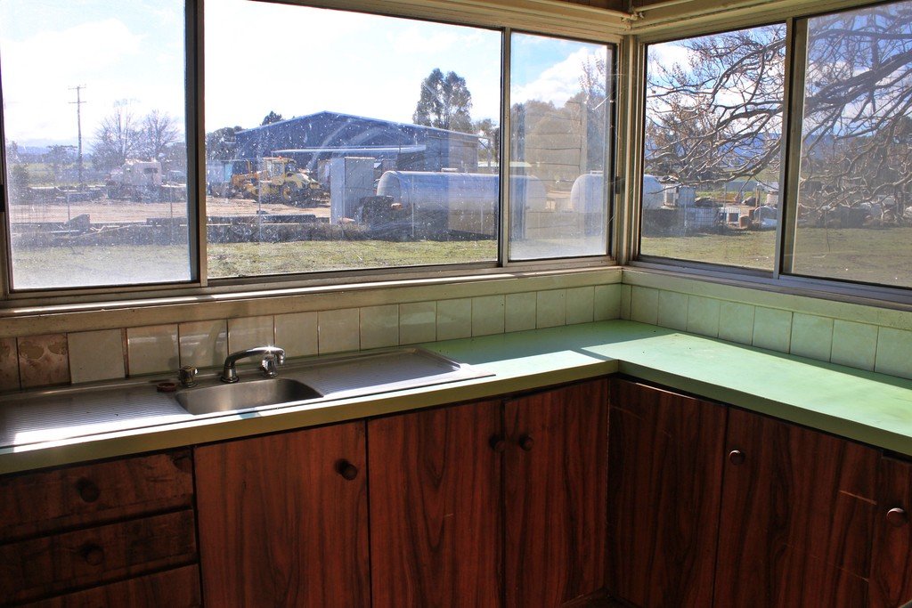 23 Bell Street TUMBARUMBA 10