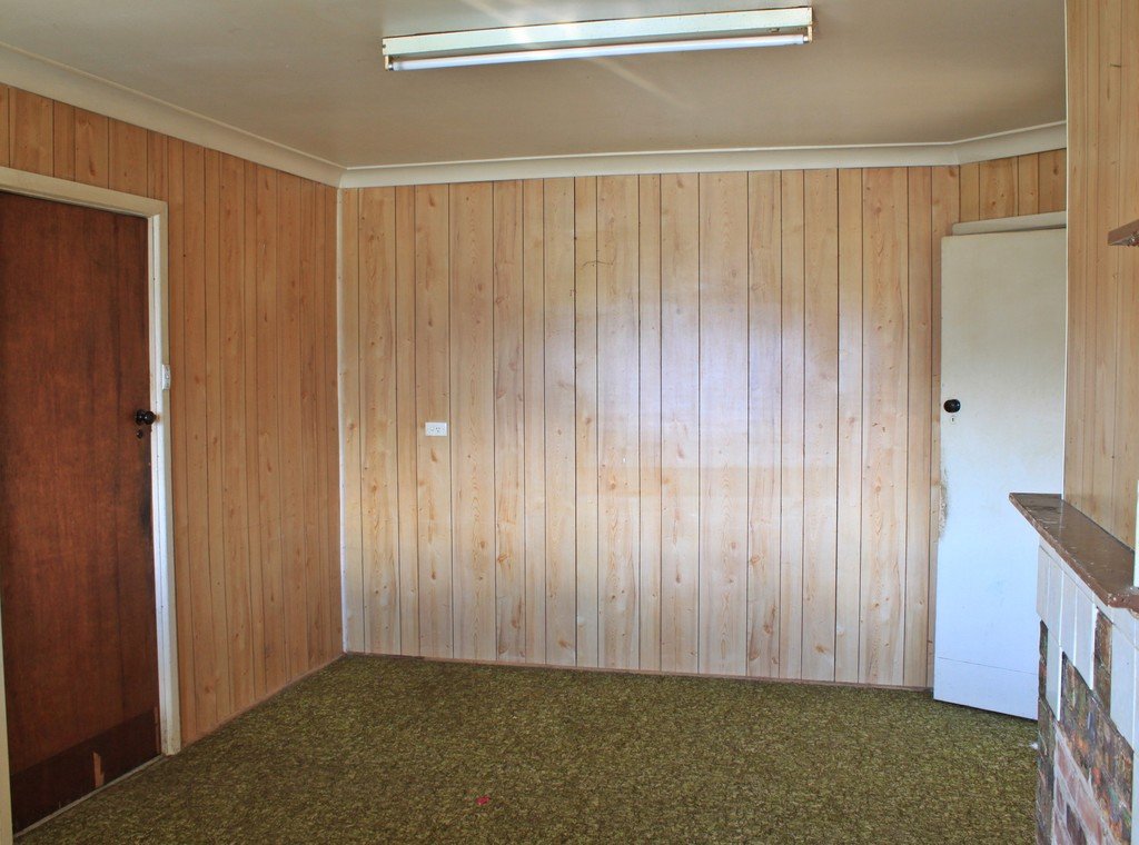 23 Bell Street TUMBARUMBA 12