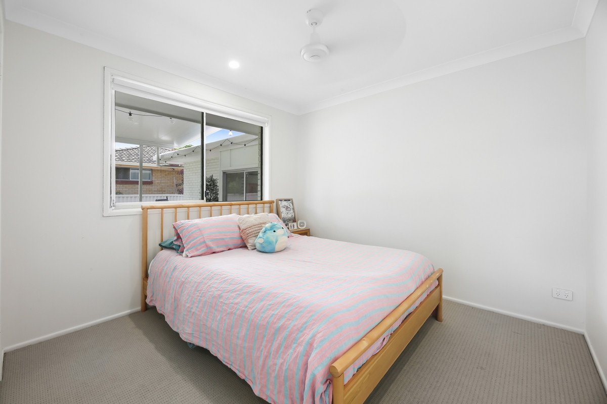 23 Birigun Street Mermaid Waters 12