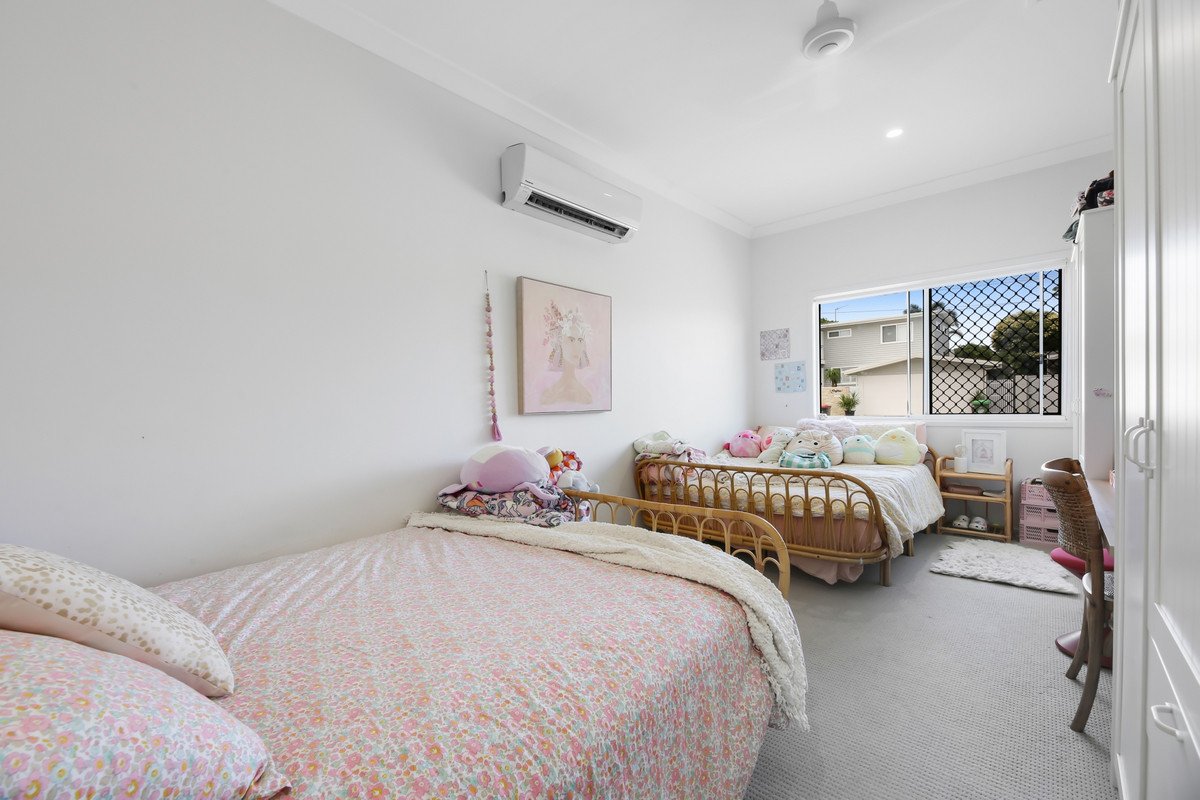 23 Birigun Street Mermaid Waters 14