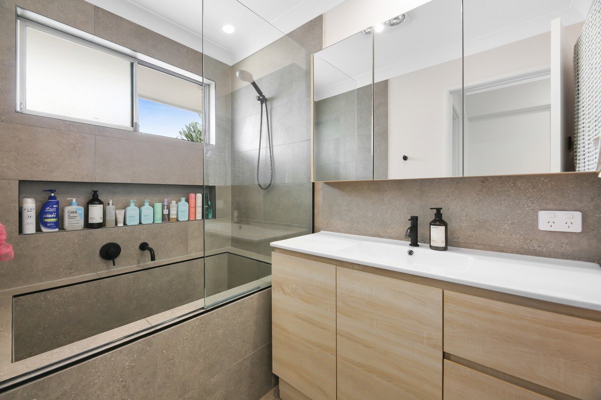 23 Birigun Street Mermaid Waters 15