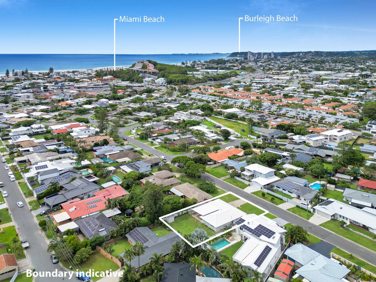 23 Birigun Street Mermaid Waters 21