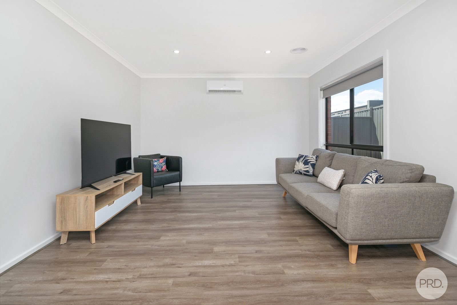 23 Bowerbird Grange WINTER VALLEY 7