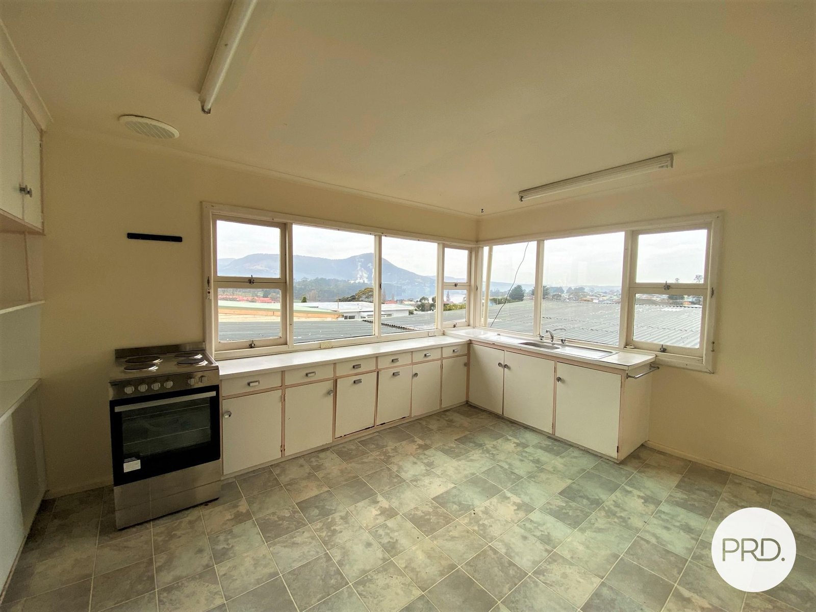 23 Box Hill Road CLAREMONT 2