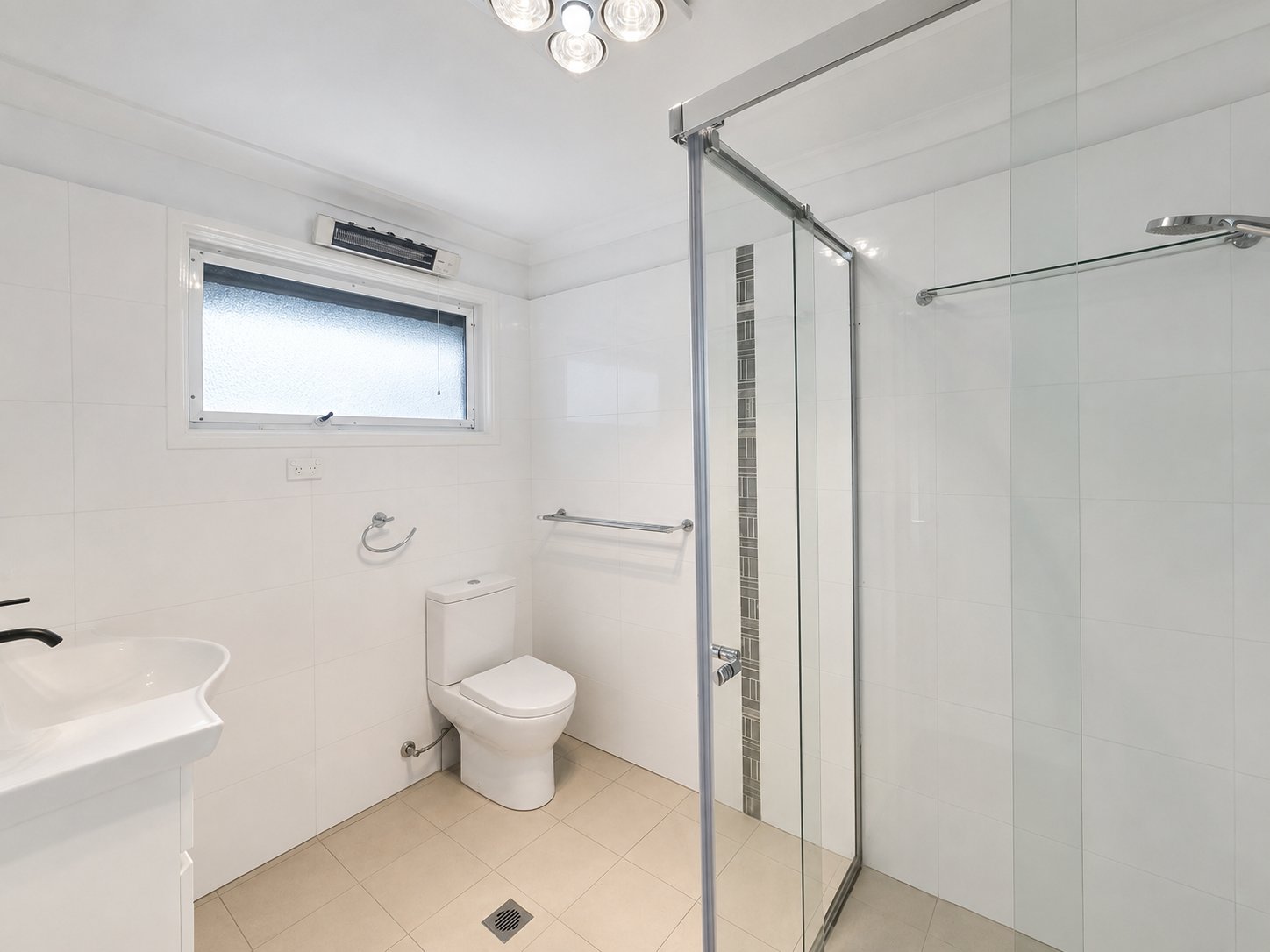 23 Brisbane Ave  LURNEA 8