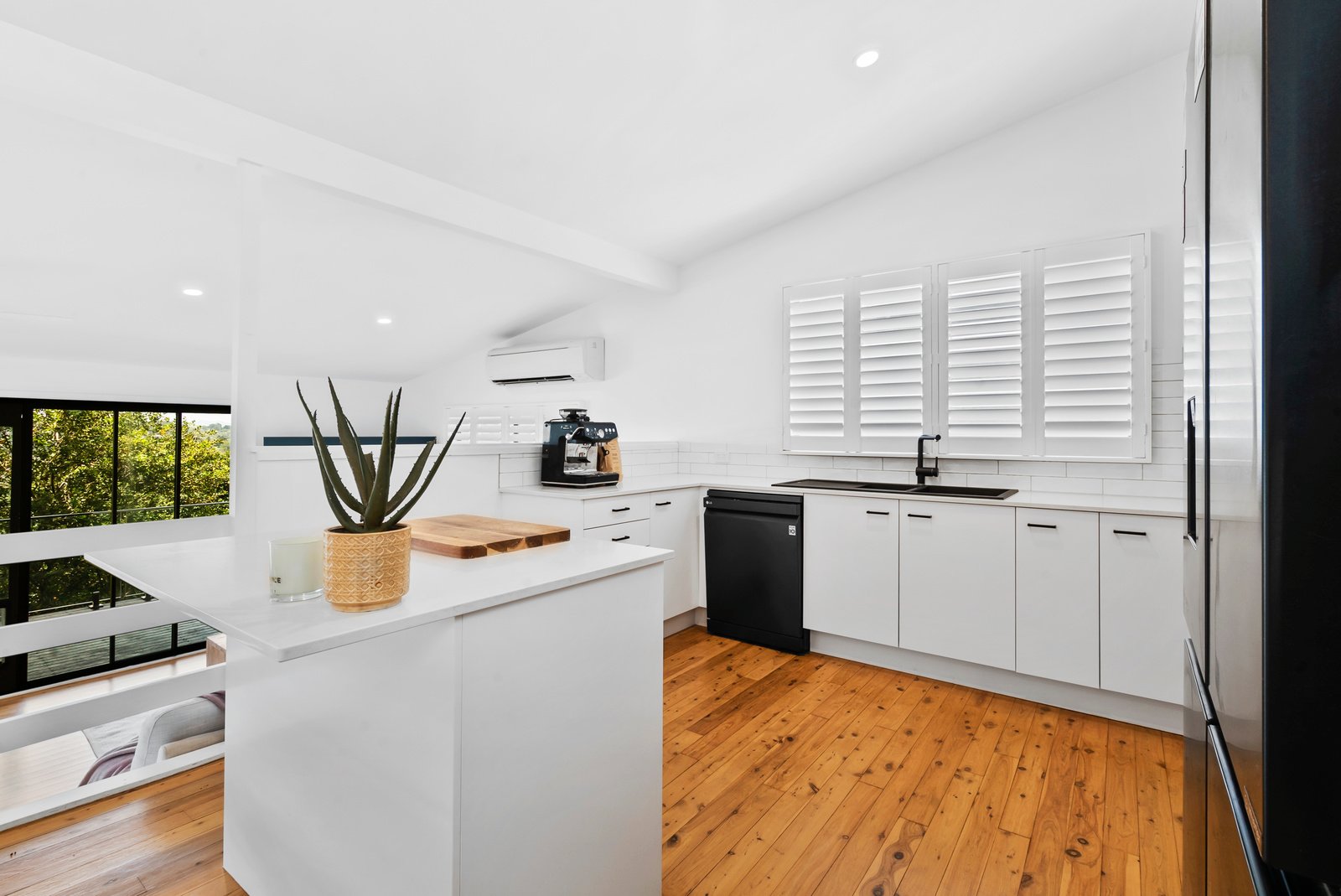 23 Broadwater Esplanade BILAMBIL HEIGHTS 6