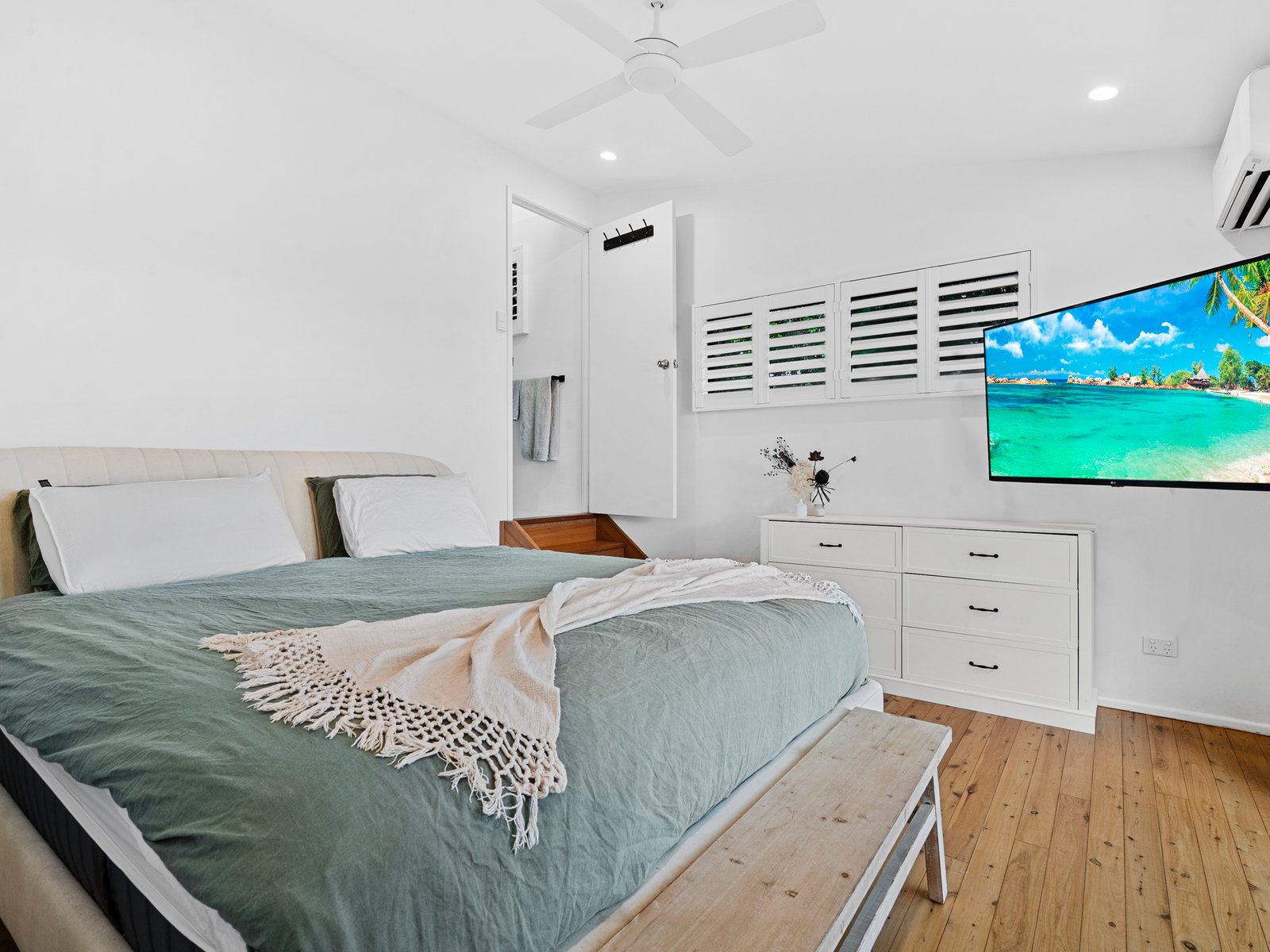 23 Broadwater Esplanade BILAMBIL HEIGHTS 10